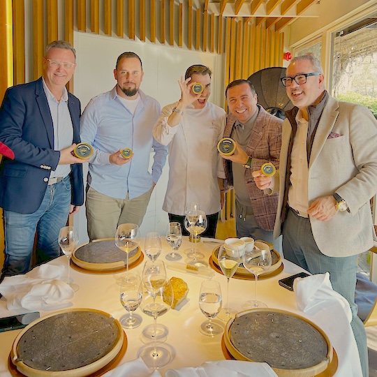 La lata monoculo Aurum Caviar